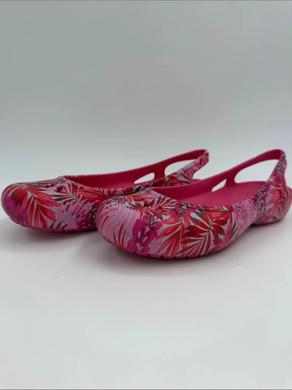 CROCS Kadee Tropical Print Slingback Ballet Flats Women's Size 8.0